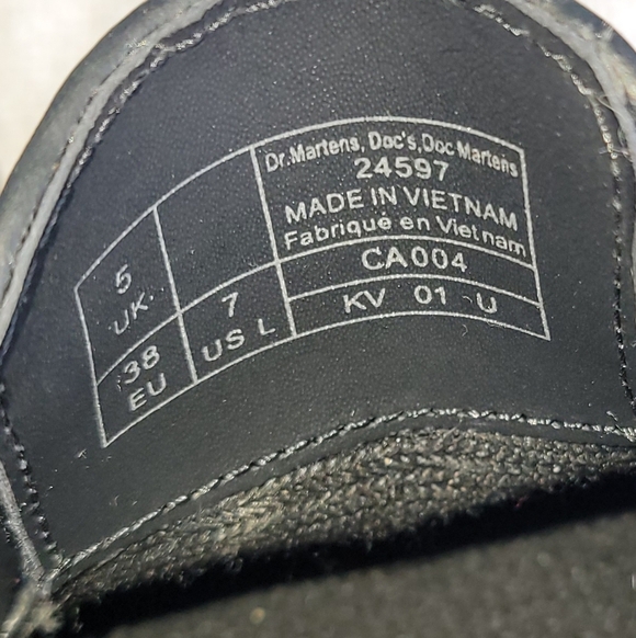 NWOT New Doc Martens Rainbow Sequins Oxford Lace up Shoes Size 7 women's - Picture 15 of 15